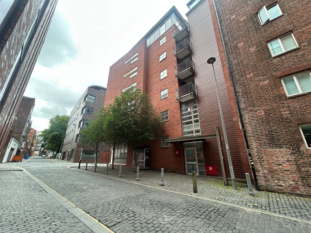 Flat Henry Street in Liverpool