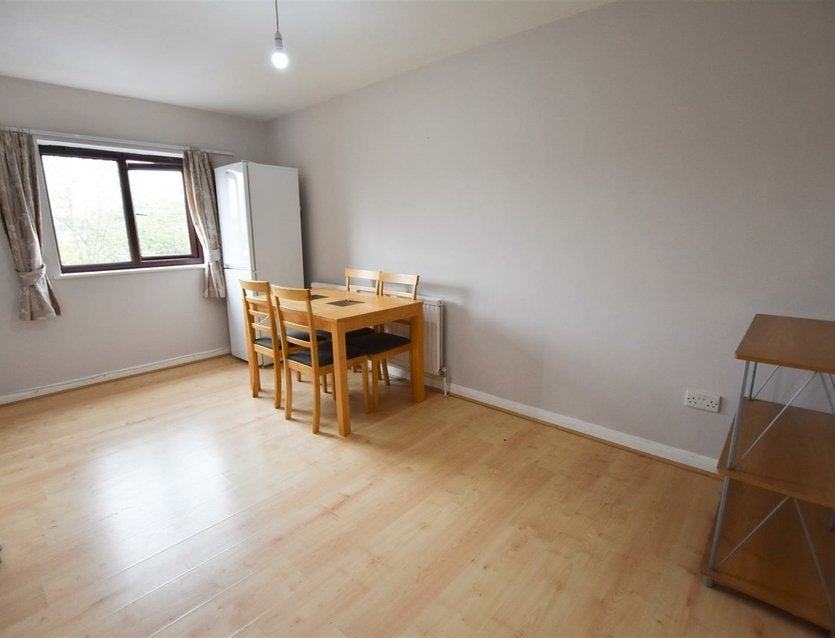 Flat Philpots Close in Greater London