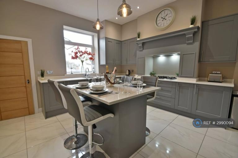 Room Schofield Road in Borough of Rossendale