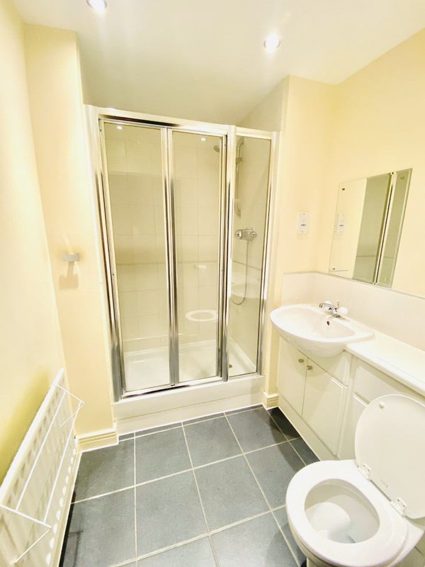 Room Erebus Drive in Greater London