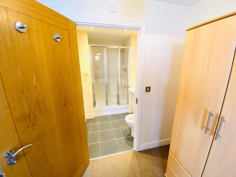 Room Erebus Drive in Greater London