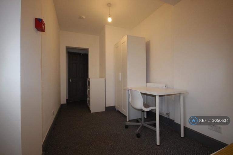 Room Alpha Street in Salford