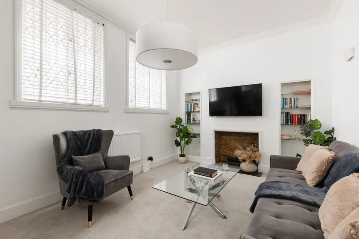 Flat Lennox Gardens in Greater London