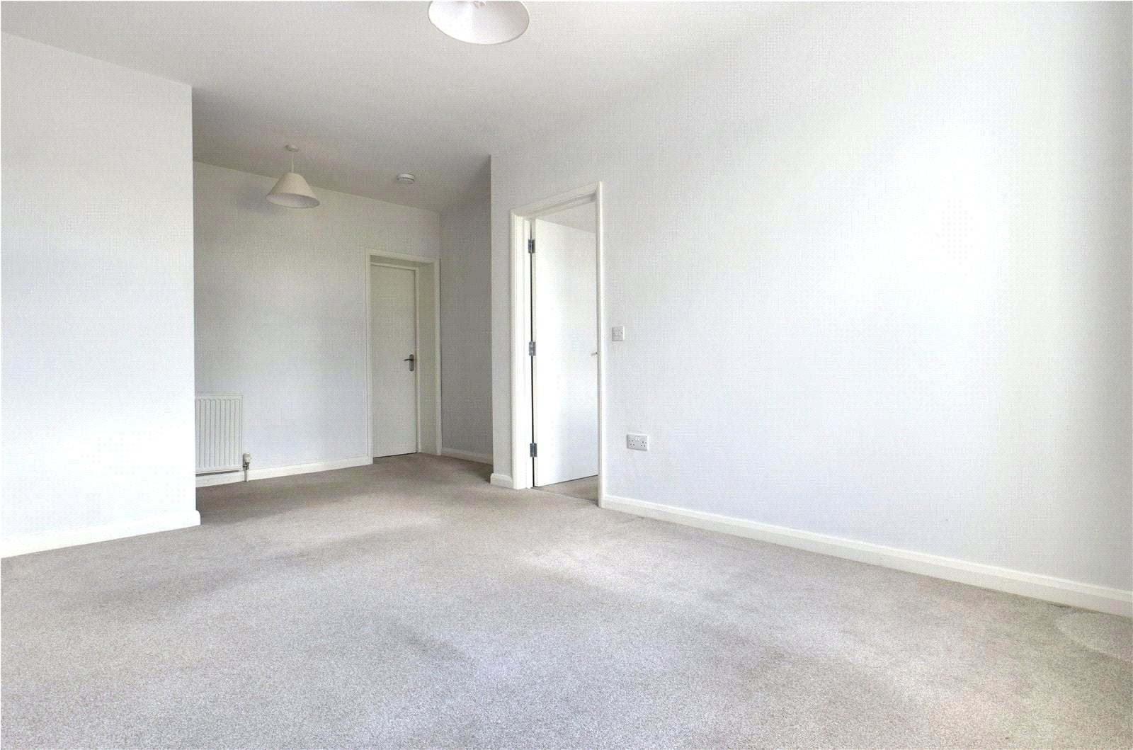 Flat Grange Lane in Aldermaston Wharf
