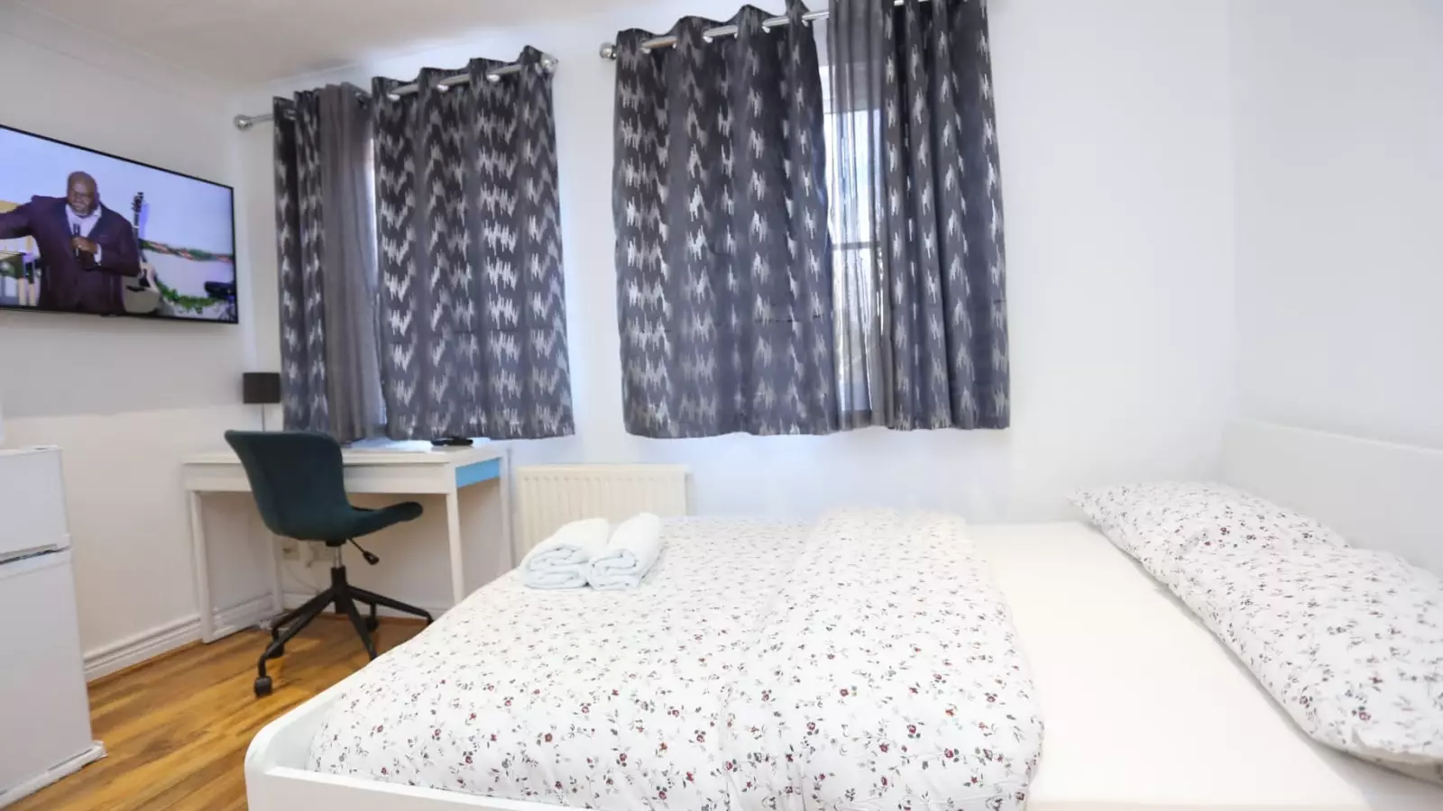 Room Felixstowe Road in Greater London
