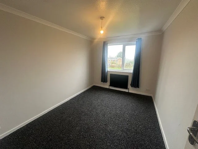 House Stream Bank Close in Wellingborough