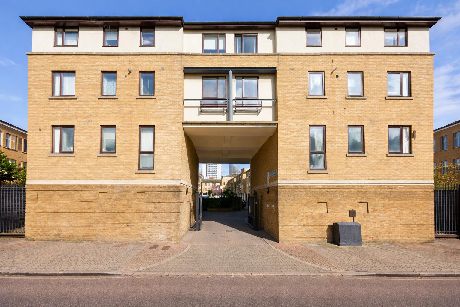 House Vantage Mews in Greater London