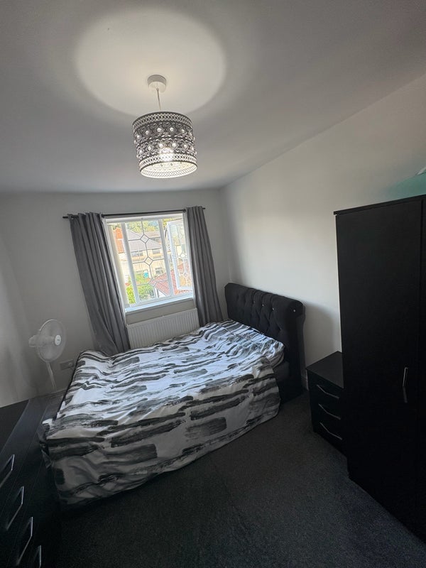 Room Clare Road in Maidenhead
