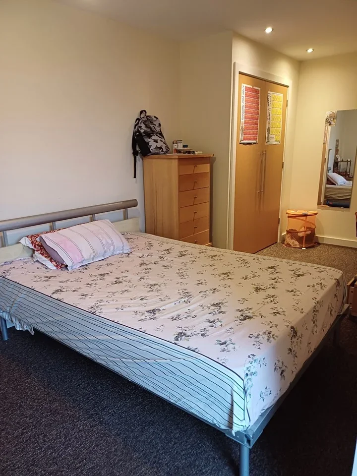Flat College Road in Greater London