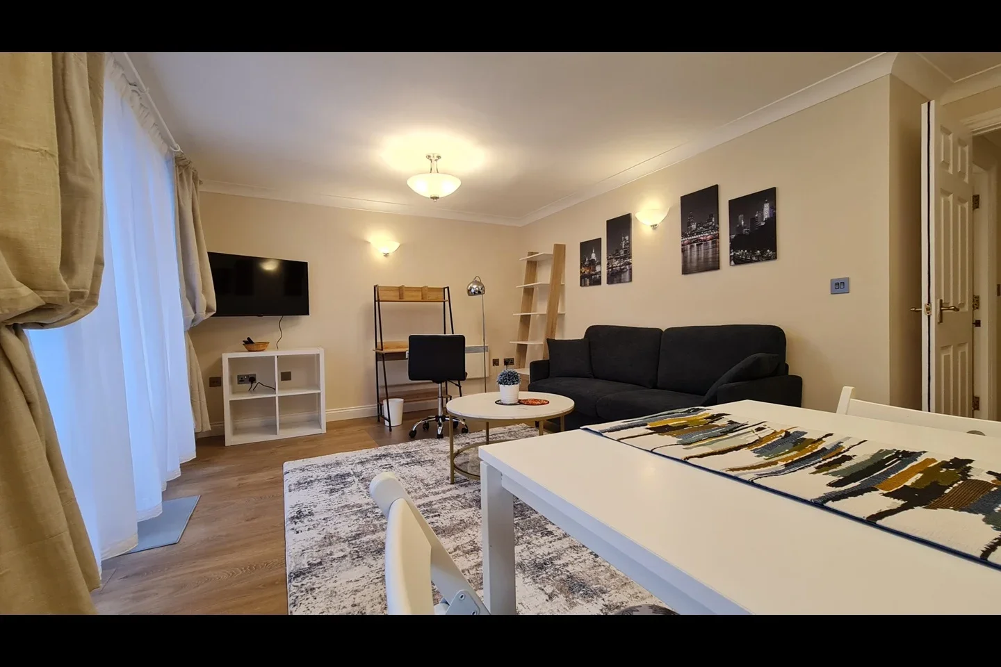 Flat Stockwell Green in Greater London