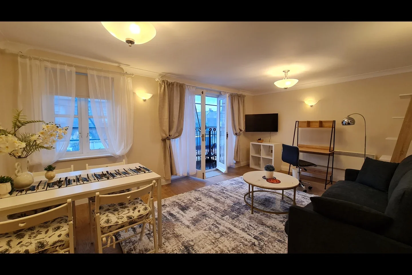 Flat Stockwell Green in Greater London