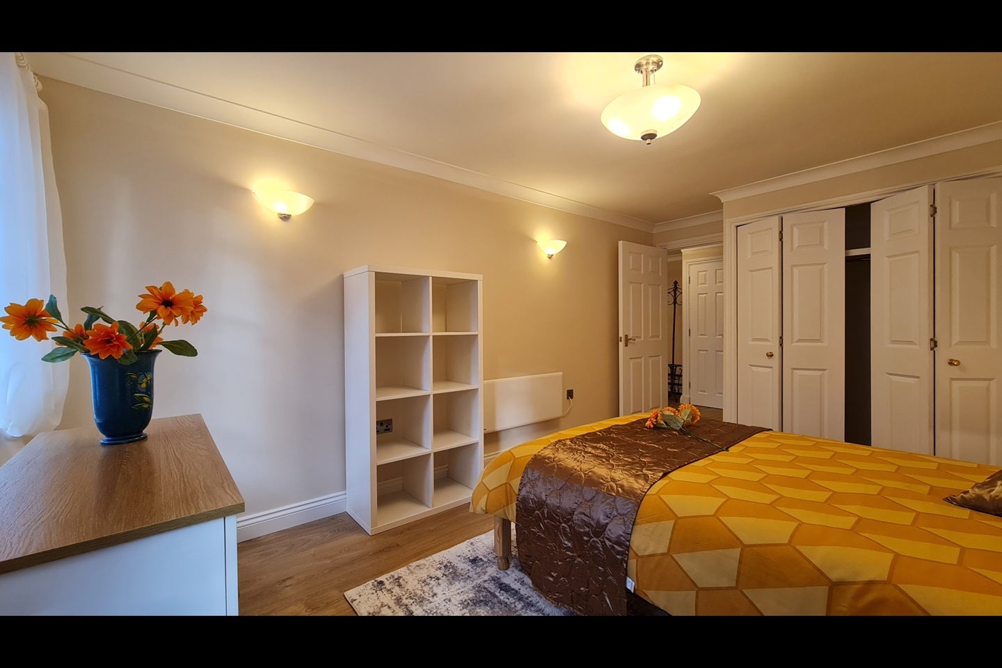 Flat Stockwell Green in Greater London