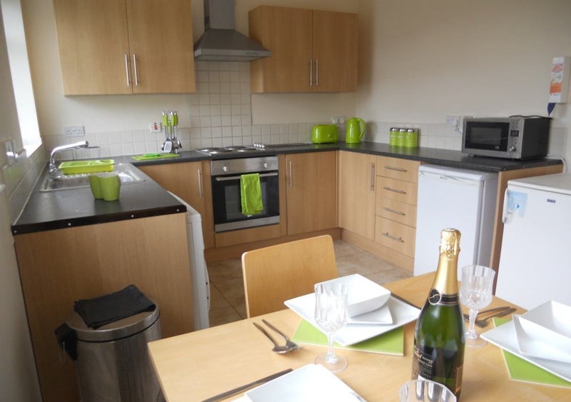 Room Hempstalls Grove in Newcastle-under-Lyme