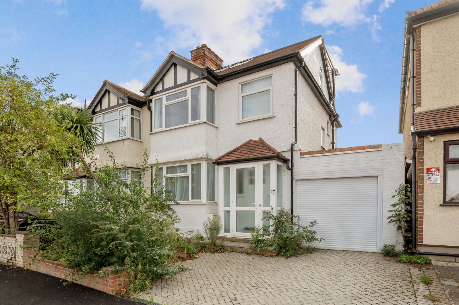 House Victory Avenue in Greater London