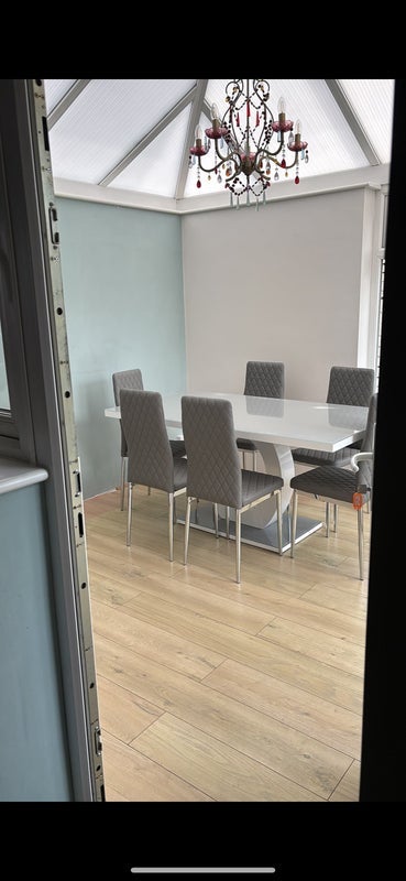 Room Rusper Road in Crawley