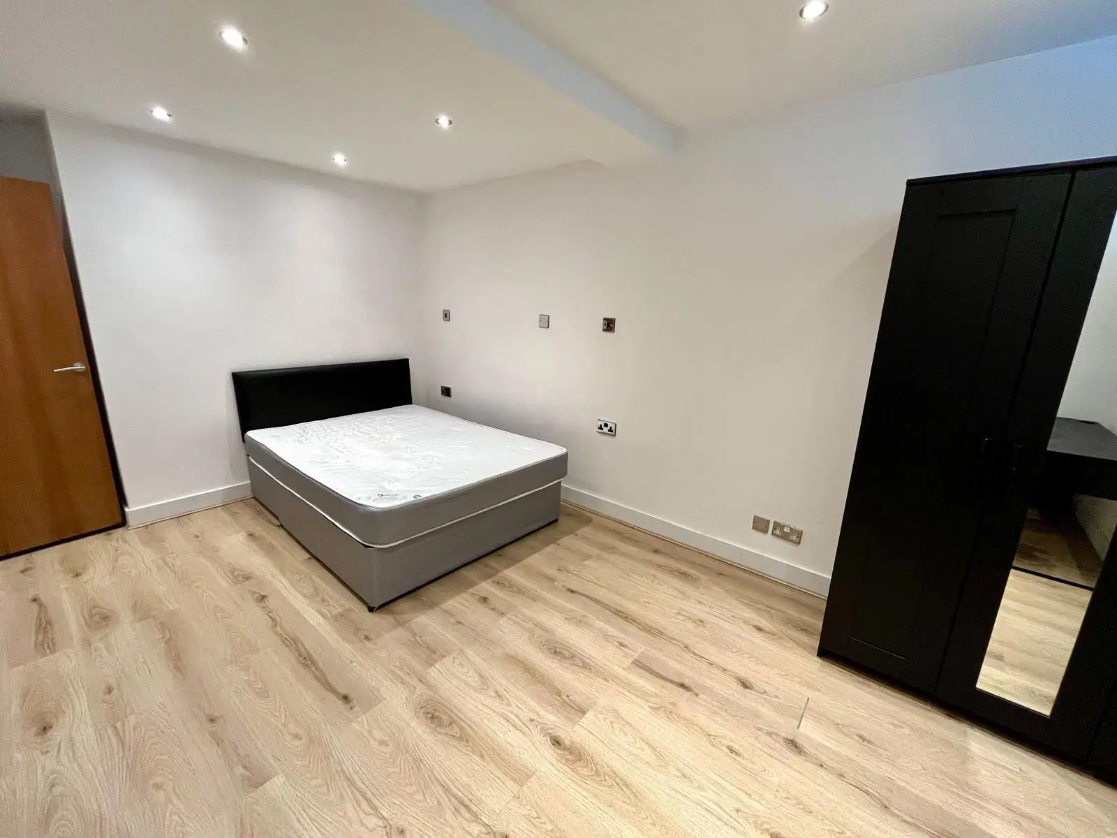 Flat Park Row in Leeds