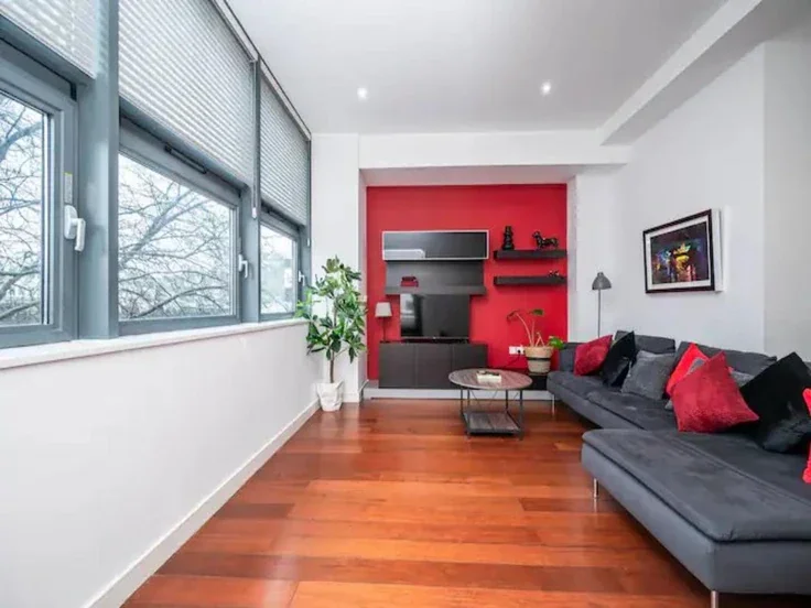 Flat Pentonville Road in Greater London