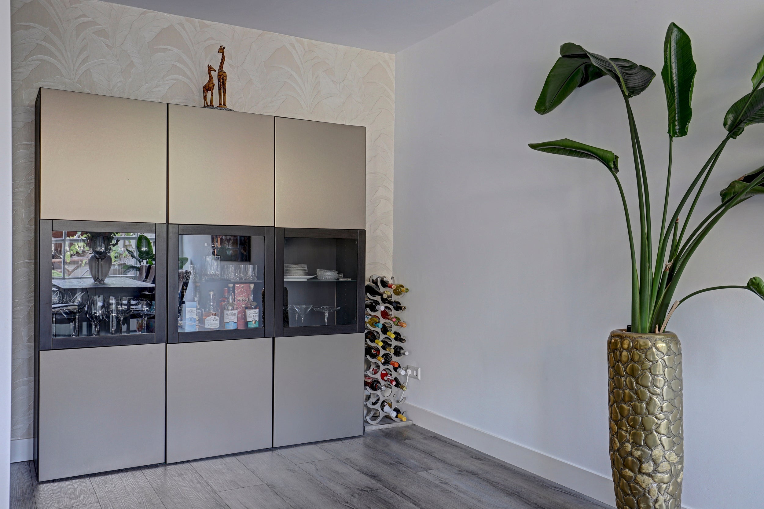 Tussenwoning te koop: Monnen-bogerd 3, Hendrik-Ido-Ambacht
