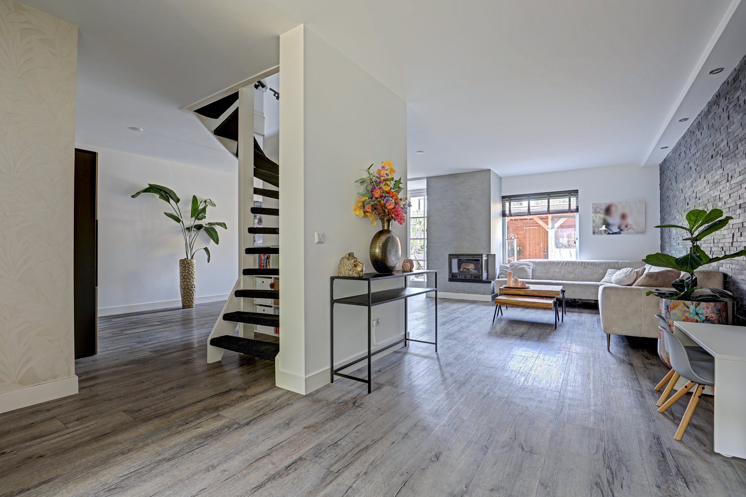 Tussenwoning te koop: Monnen-bogerd 3, Hendrik-Ido-Ambacht