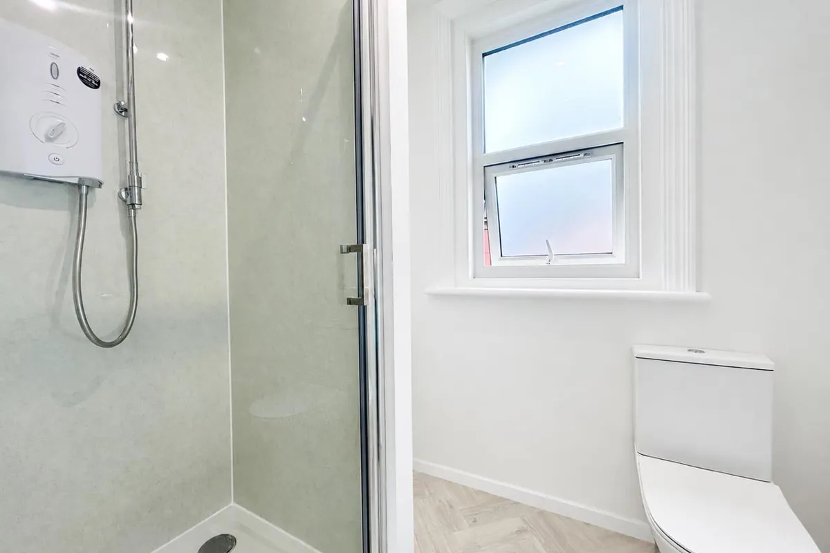 Flat Nursery Lane in Worthing