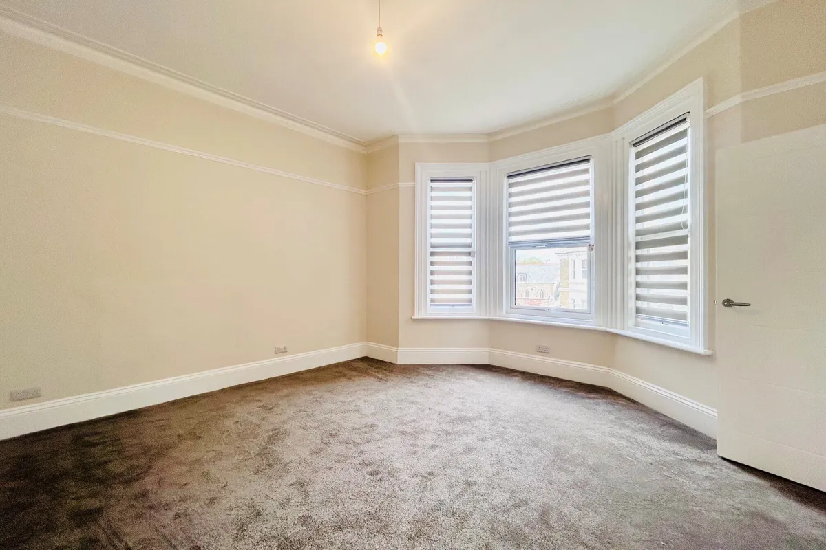 Flat Nursery Lane in Worthing