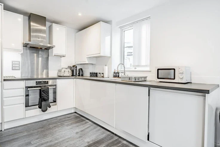 Flat Blackwall Lane in Greater London