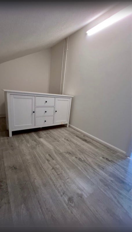 Room Kingsdown Road in Greater London
