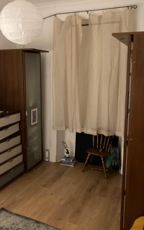 Room Clincart Road in Glasgow