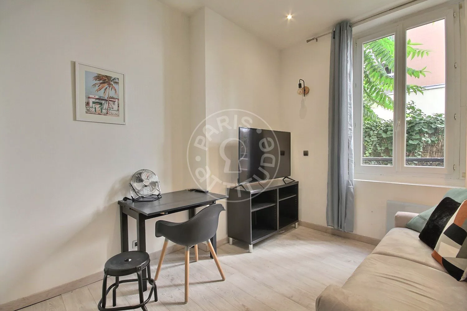 Appartement Rue de la Colonie à Paris