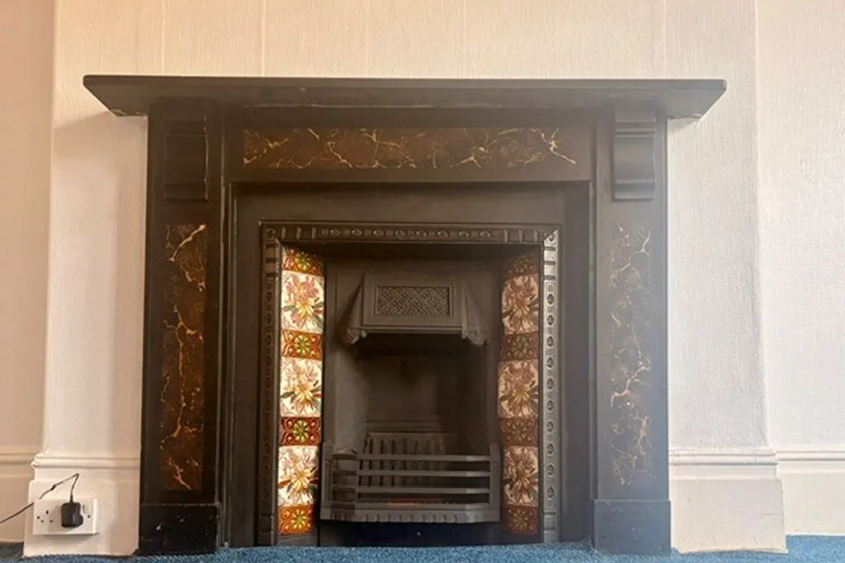 Flat Connaught Avenue in Plymouth