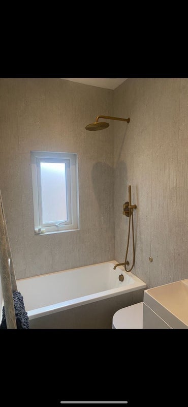 Room Parrin Lane in Manchester