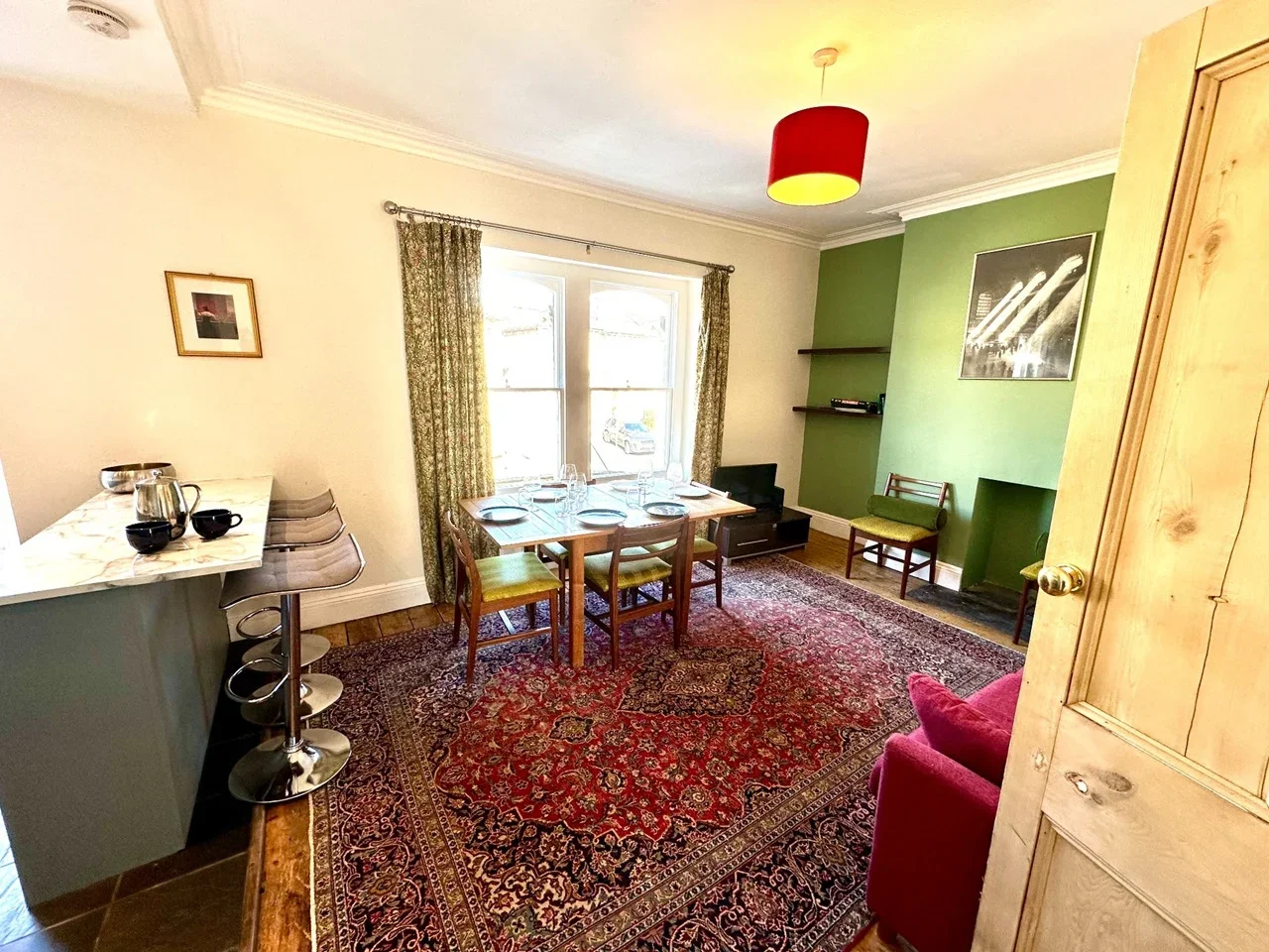 Room Cromwell Road in Bristol