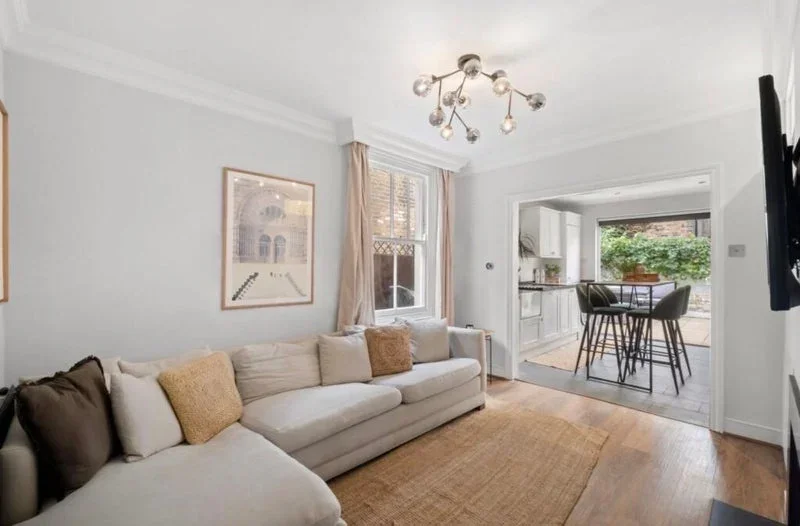 Flat Glenrosa Street in Greater London