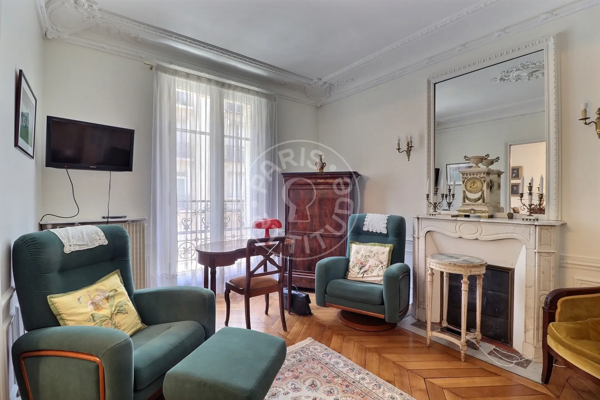 Flat Rue César Franck in Paris