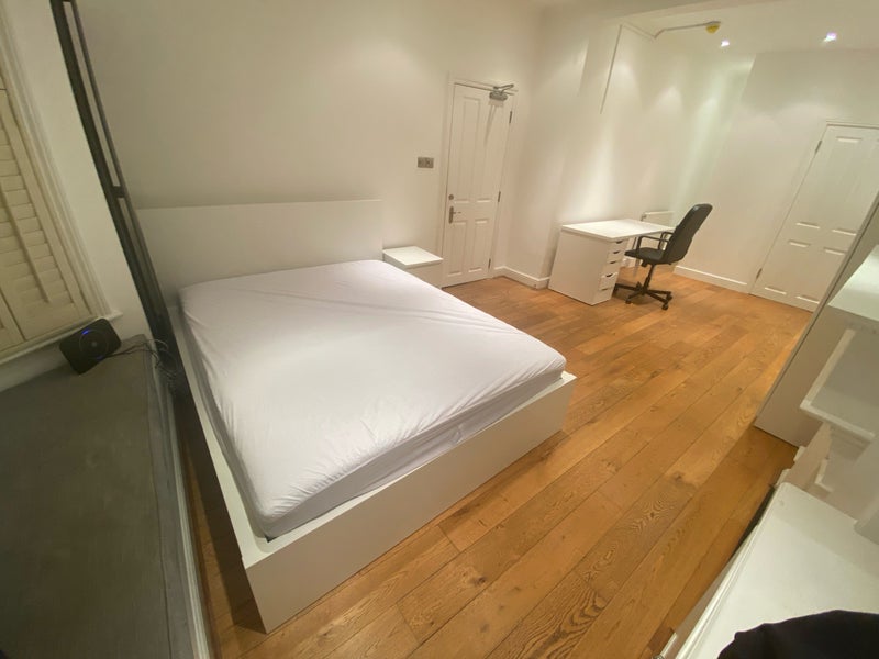 Room Nasmyth Street in Greater London