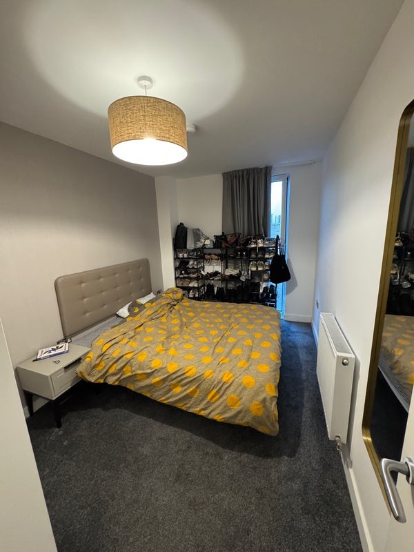 Room Waterview Lane in Salford