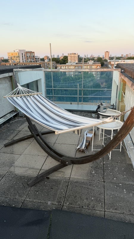 Room Middleton Road in Greater London