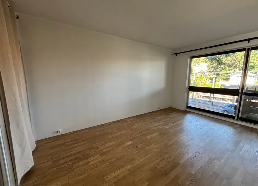 Appartement Rue André Theuriet à Bourg-la-Reine
