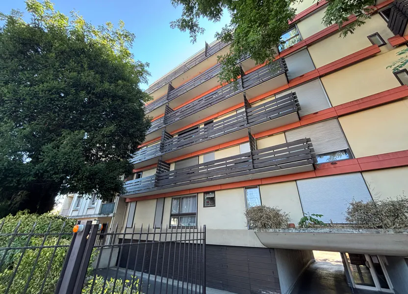 Appartement Rue André Theuriet à Bourg-la-Reine