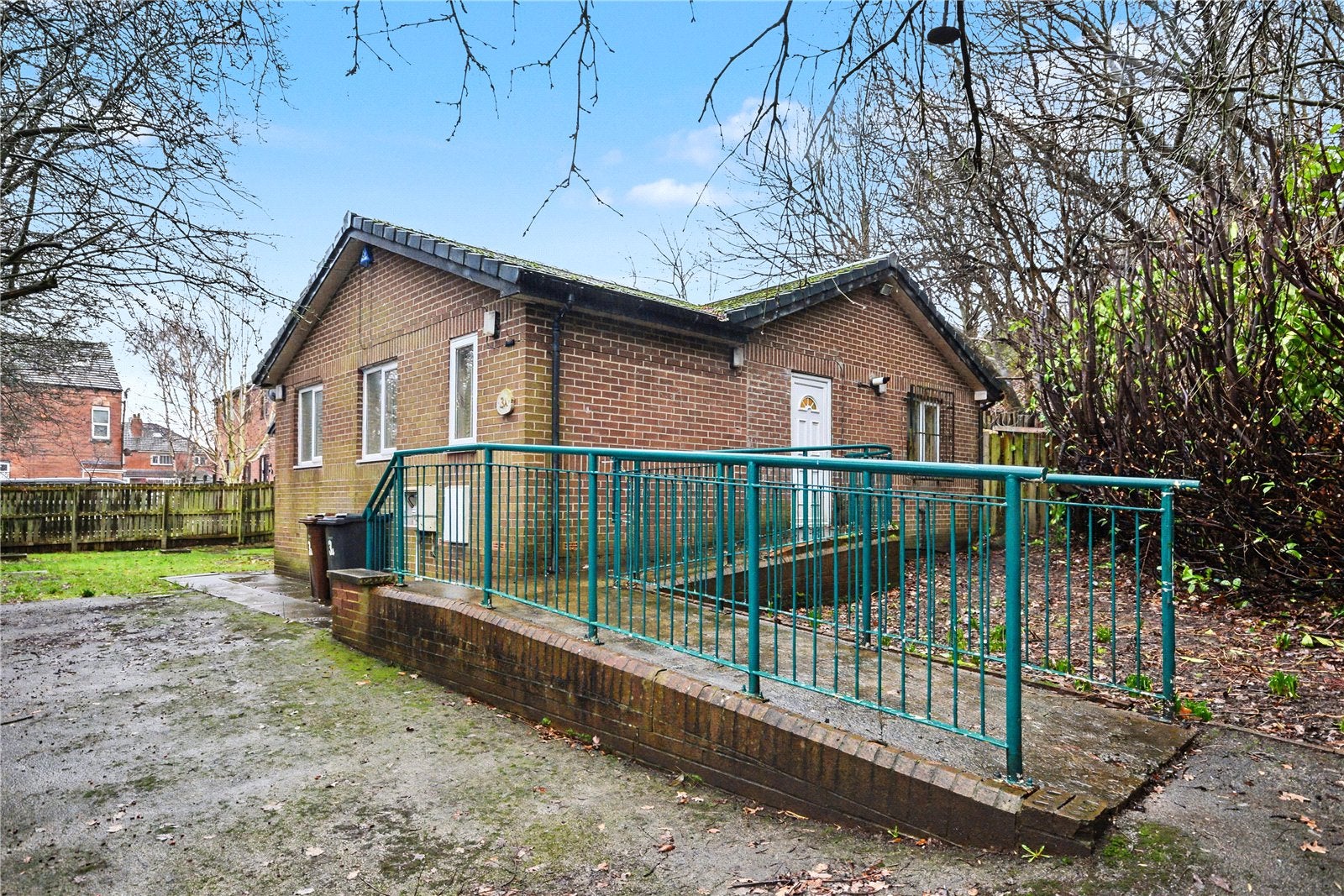 Flat Wilfrid Terrace in Leeds