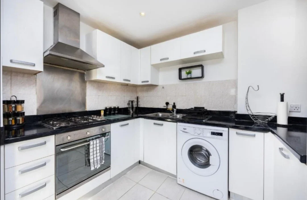Flat Spring Place in Greater London