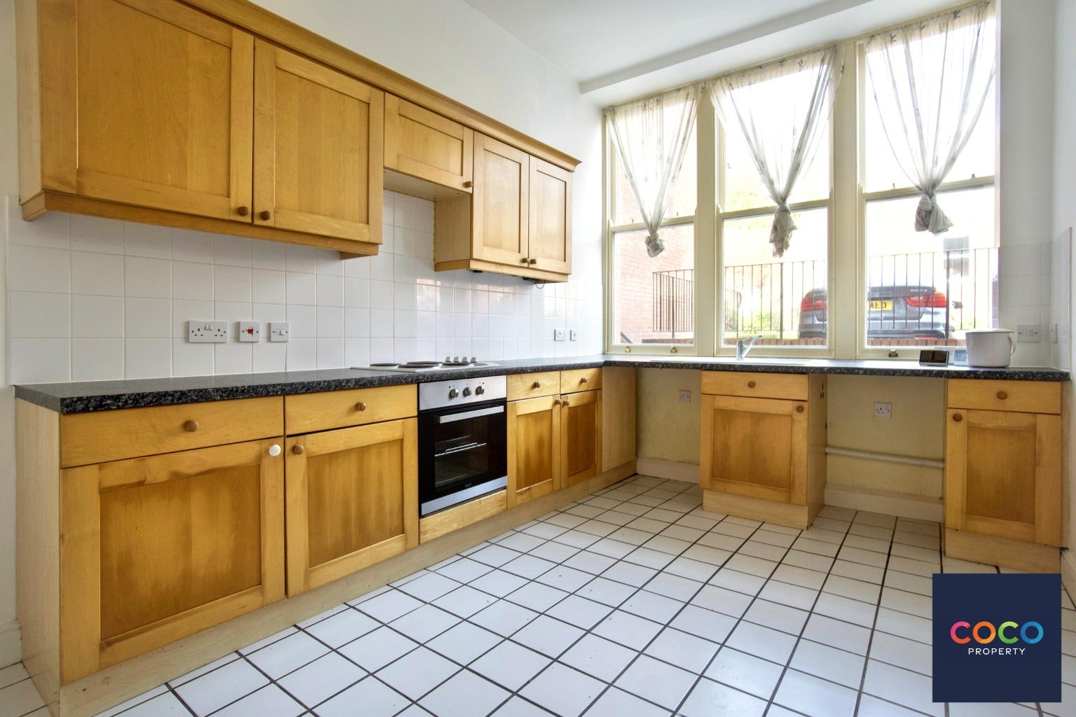 Flat Sherren Avenue in Charlton Down
