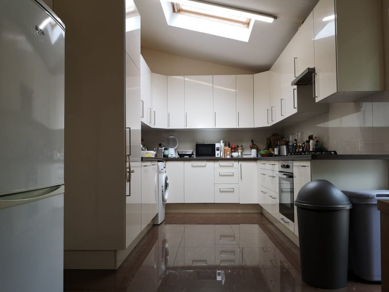Room Daffodil Street in Greater London