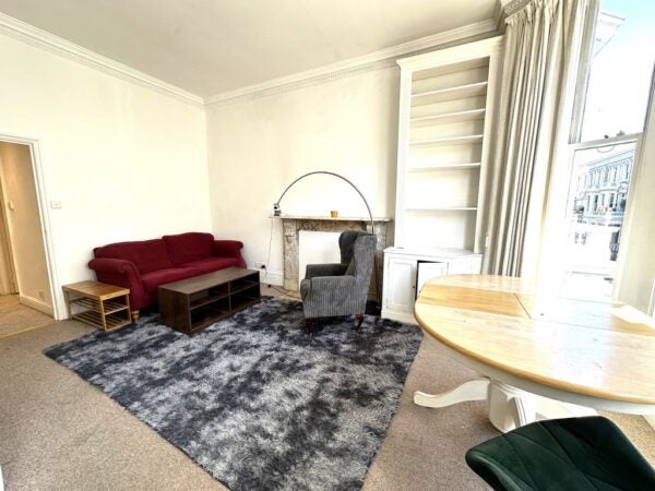 Flat Fairholme Road in Greater London