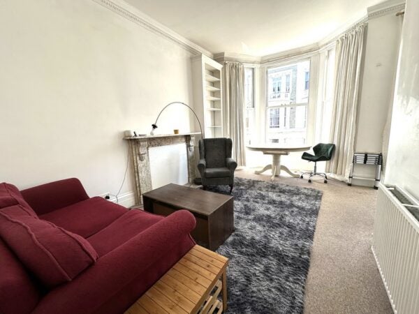 Flat Fairholme Road in Greater London