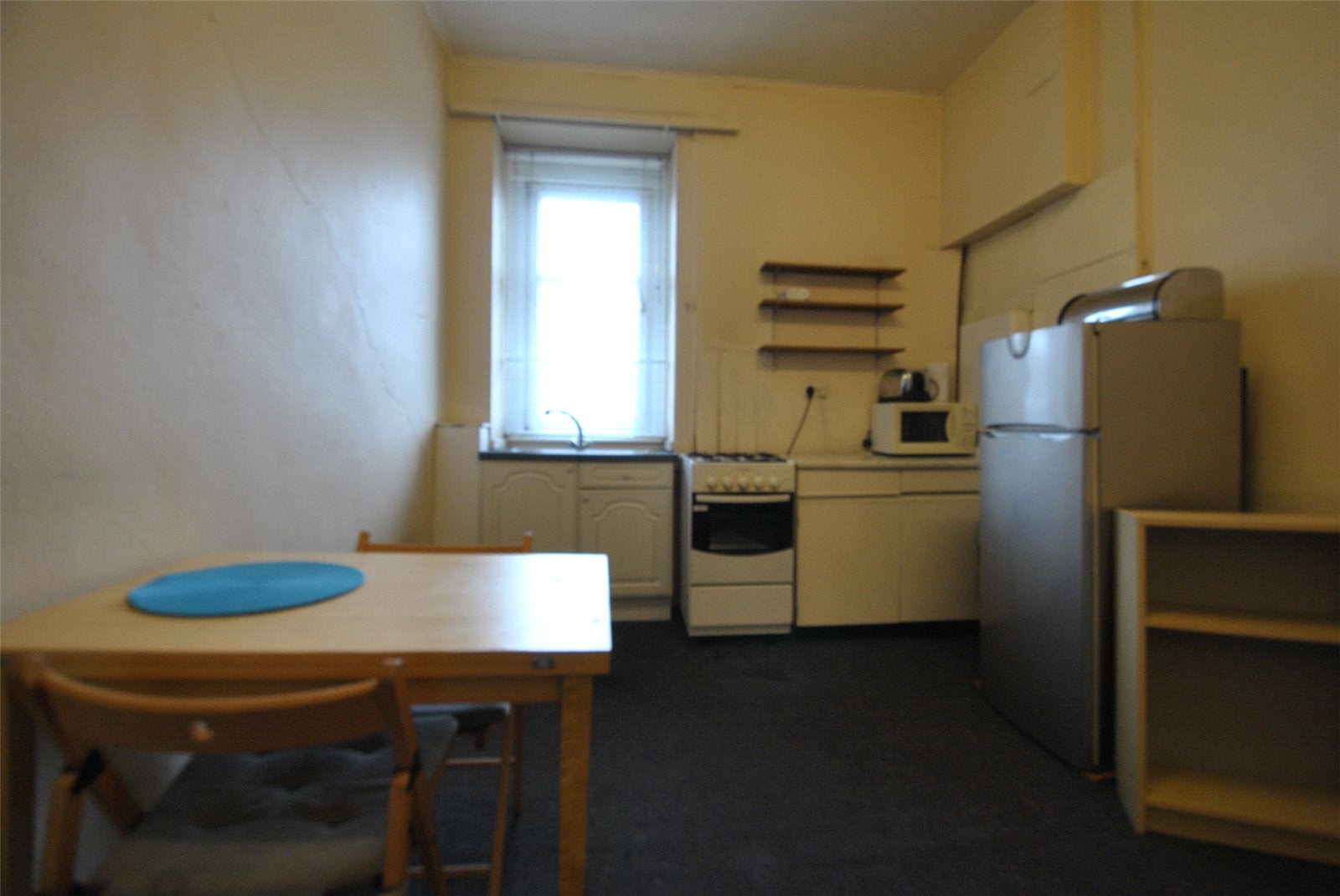 Flat Springhill Gardens in Glasgow
