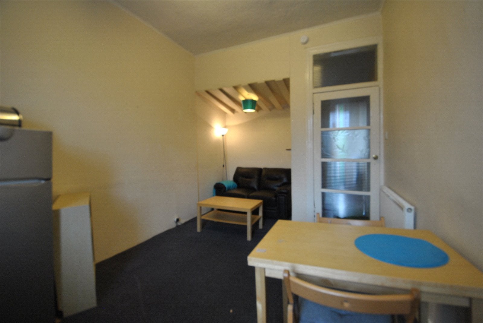 Flat Springhill Gardens in Glasgow