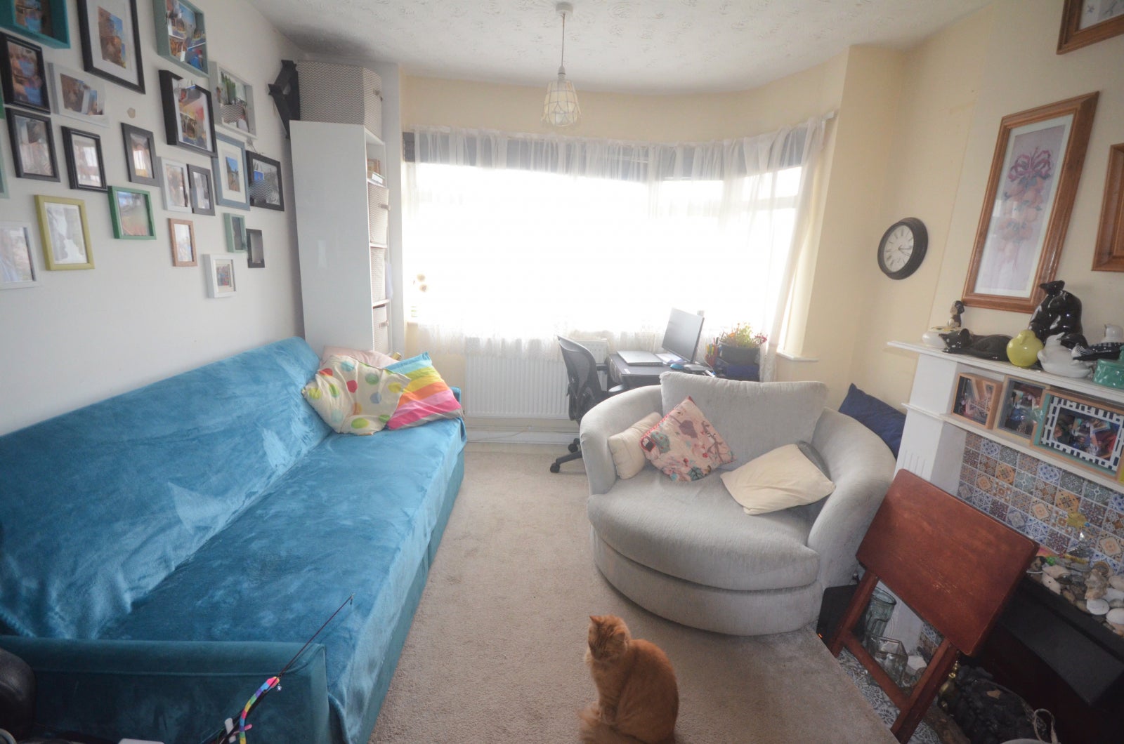 Flat Fullwell Avenue in Greater London