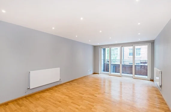 Flat Wells Street in City of Westminster