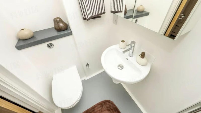 Flat Haymarket Terrace in City of Edinburgh